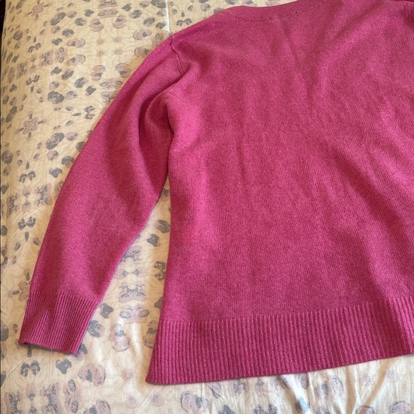 Saks Fifth Avenue Pink V-Neck Sweater Women’s Size XL - Picture 10 of 11